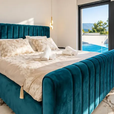 Luxury Noel By Guide Villa *